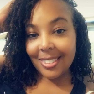 Meet your Posher, Felicia